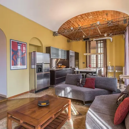 Roero In The Center *